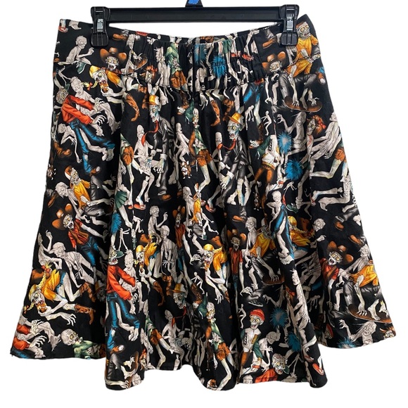 Women’s Folter Zombie Skirt size XL, EUC!!! - Picture 2 of 6